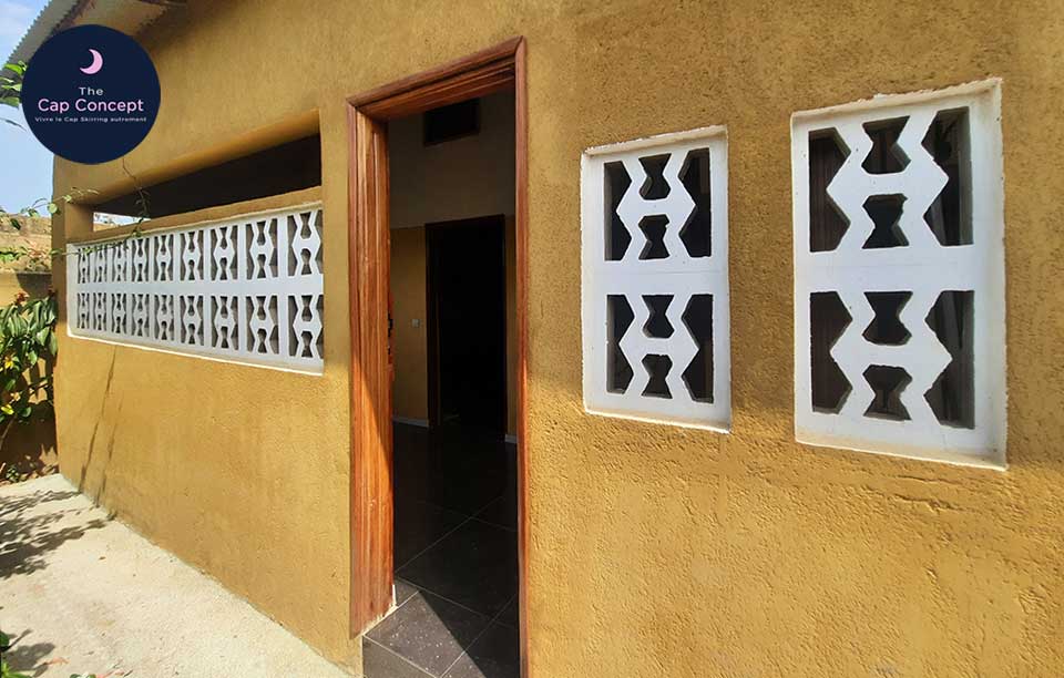 Belle maison à louer Cap Skirring Baie de Boucotte location villa avec piscine et accès rapide à la plage idéal pour les vacances en Casamance